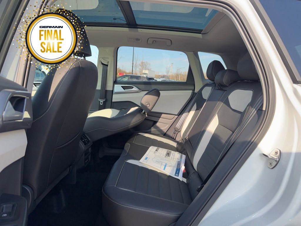 New 2026 Volkswagen Taos SEL image 14