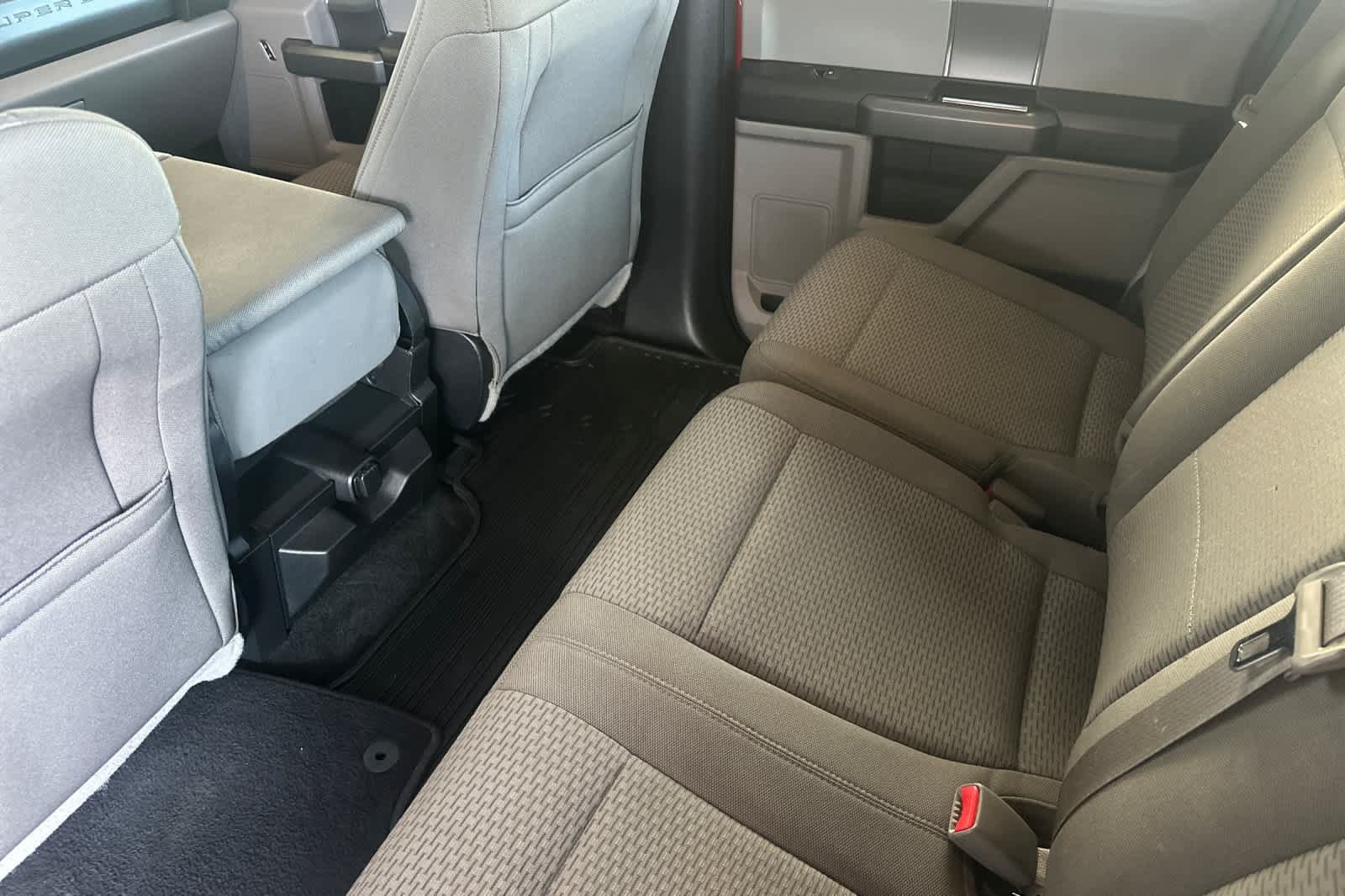 Certified 2017 Ford F350 XLT AWD/4WD image 4
