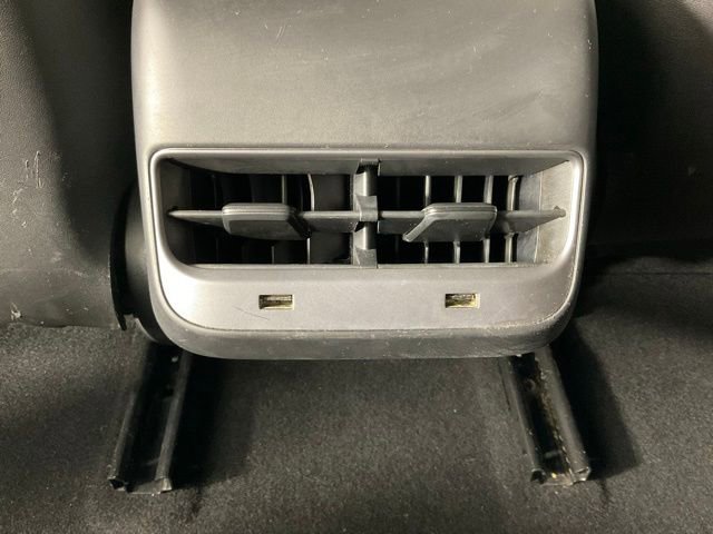 Used 2018 Tesla Model 3 Long Range image 17