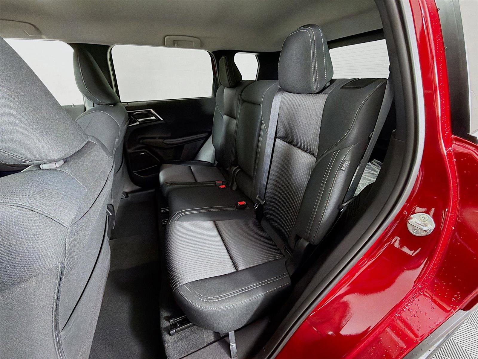 New 2026 Mitsubishi Outlander ES image 23