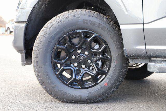 New 2026 Ford F150 XLT w/ Equipment Group 302A MID AWD/4WD image 2