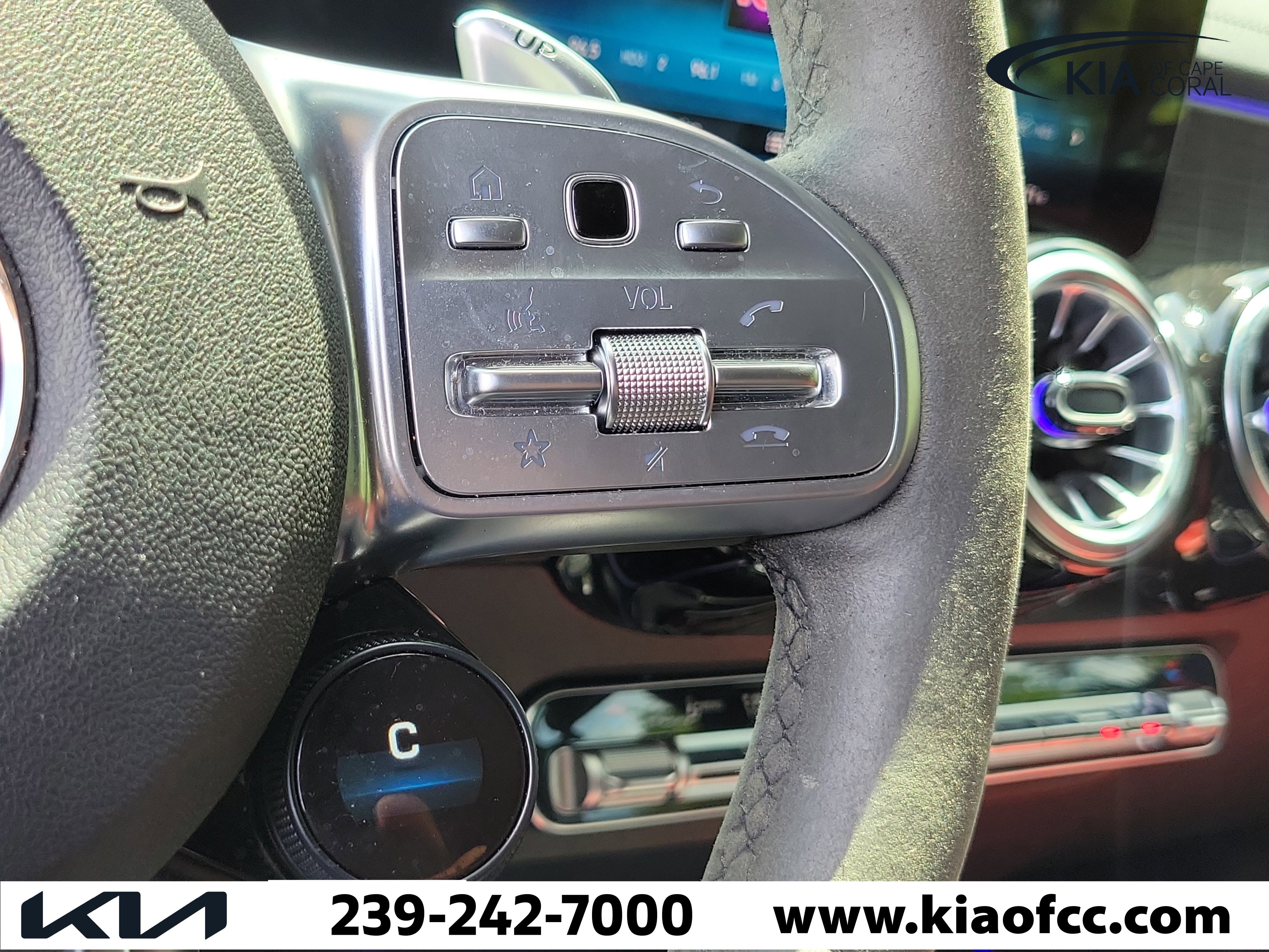 Used 2022 Mercedes-Benz GLB 35 AMG 4MATIC image 28