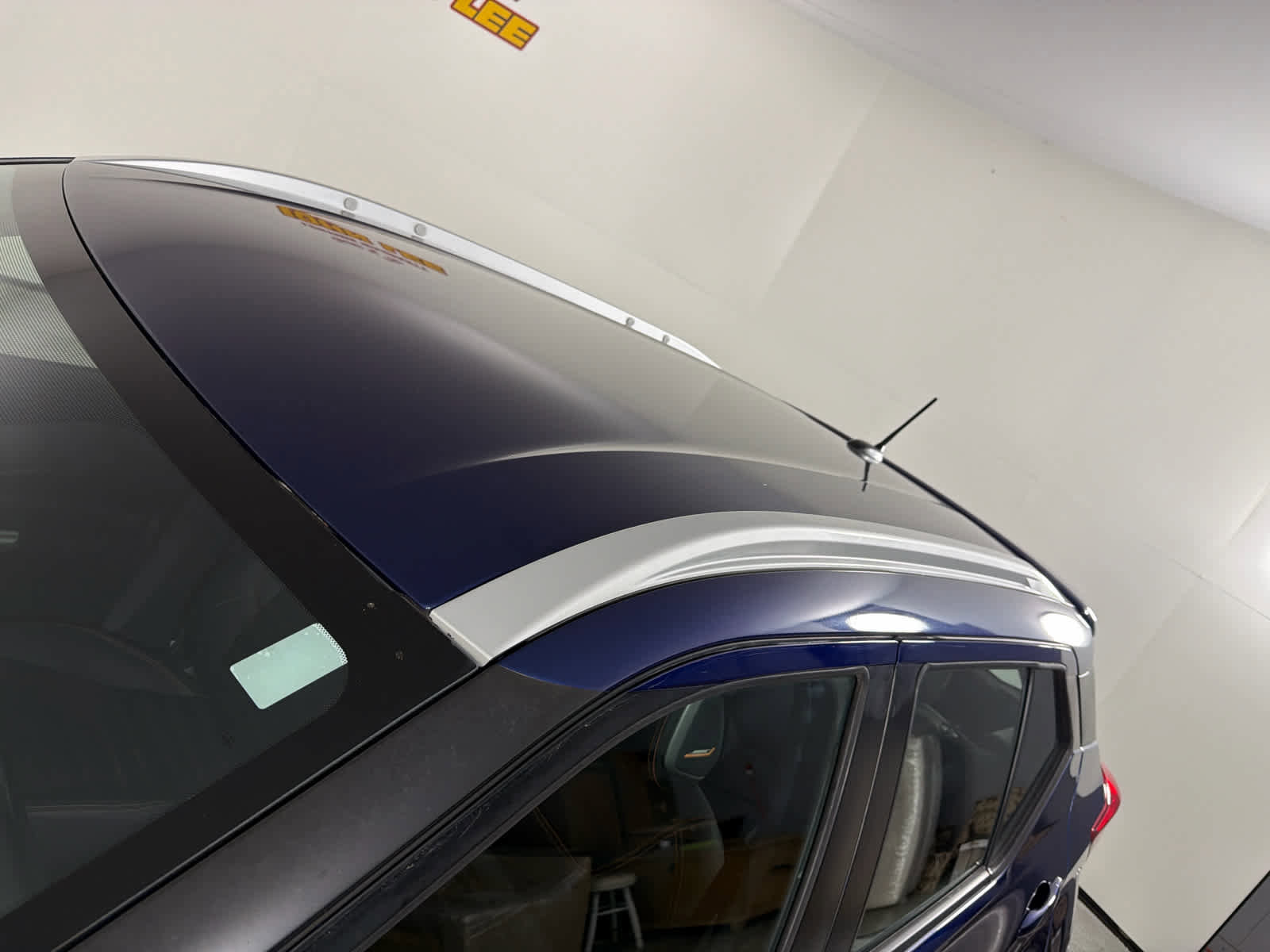 Used 2019 Nissan Kicks SR w/ SR Premium Package FWD image 11