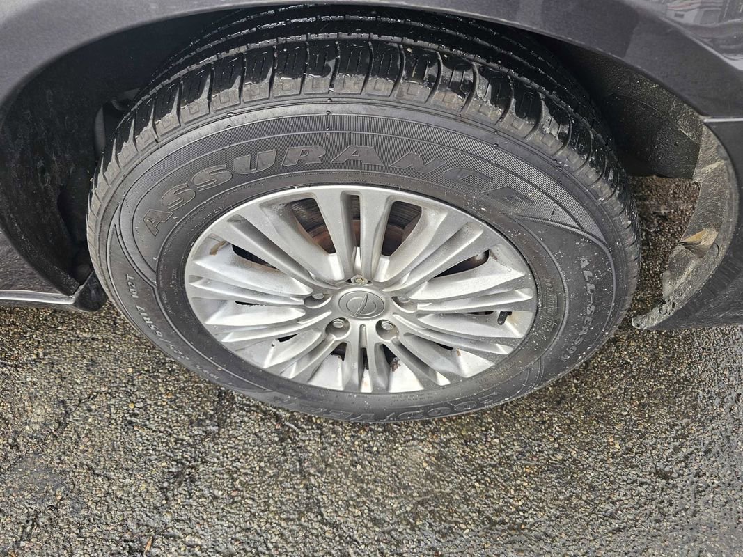 Used 2015 Chrysler Town & Country Touring-L w/ Driver Convenience Group image 7