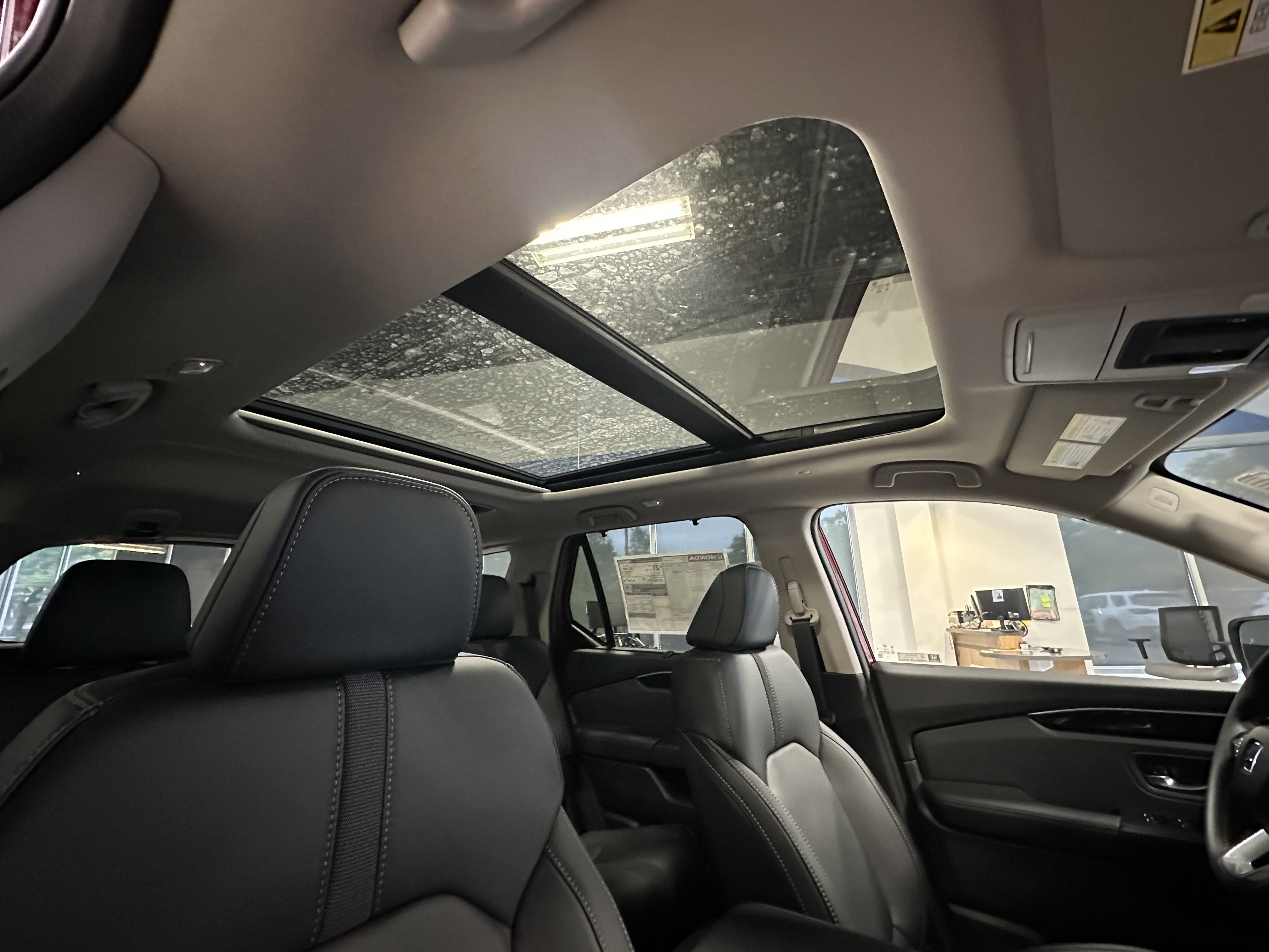 New 2025 Honda Pilot Touring image 26