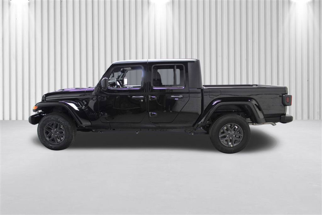 New 2026 Jeep Gladiator Sport image 7