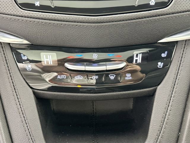 Used 2023 Cadillac XT5 Premium Luxury AWD/4WD image 15