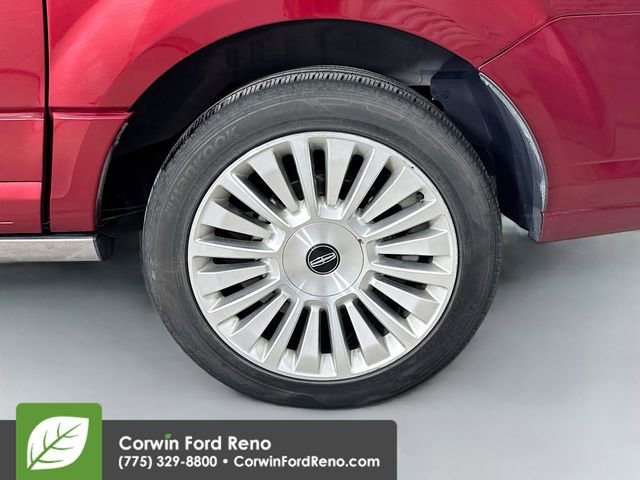 Used 2016 Lincoln Navigator L Reserve image 33
