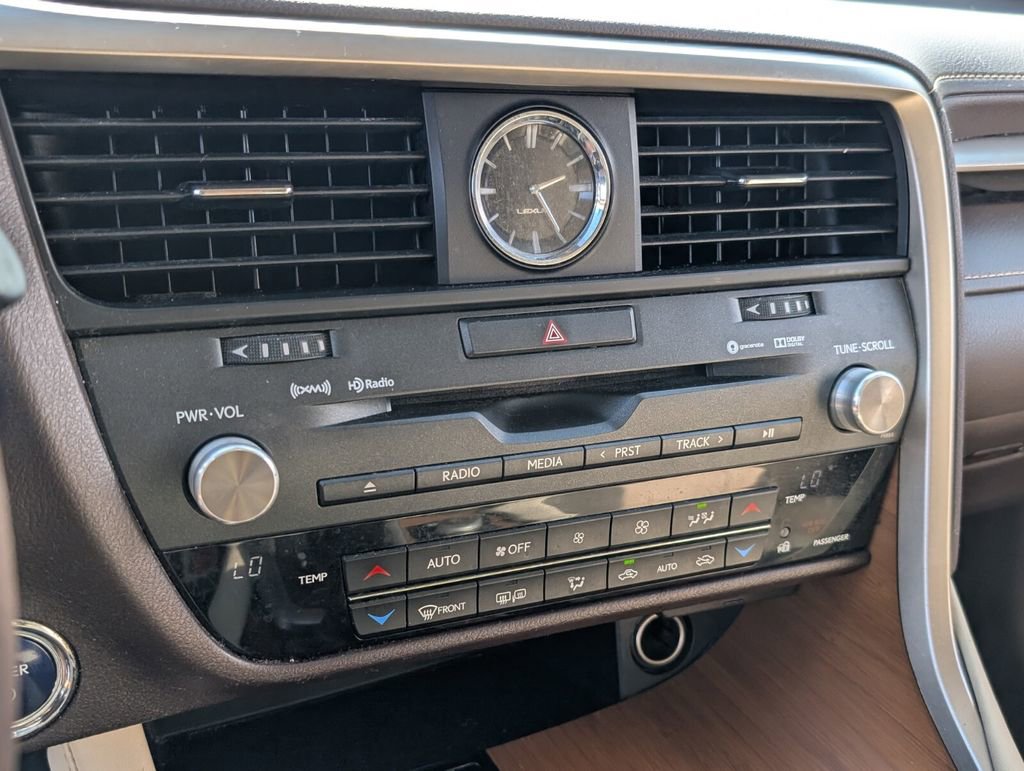 Used 2017 Lexus RX 450h AWD image 25