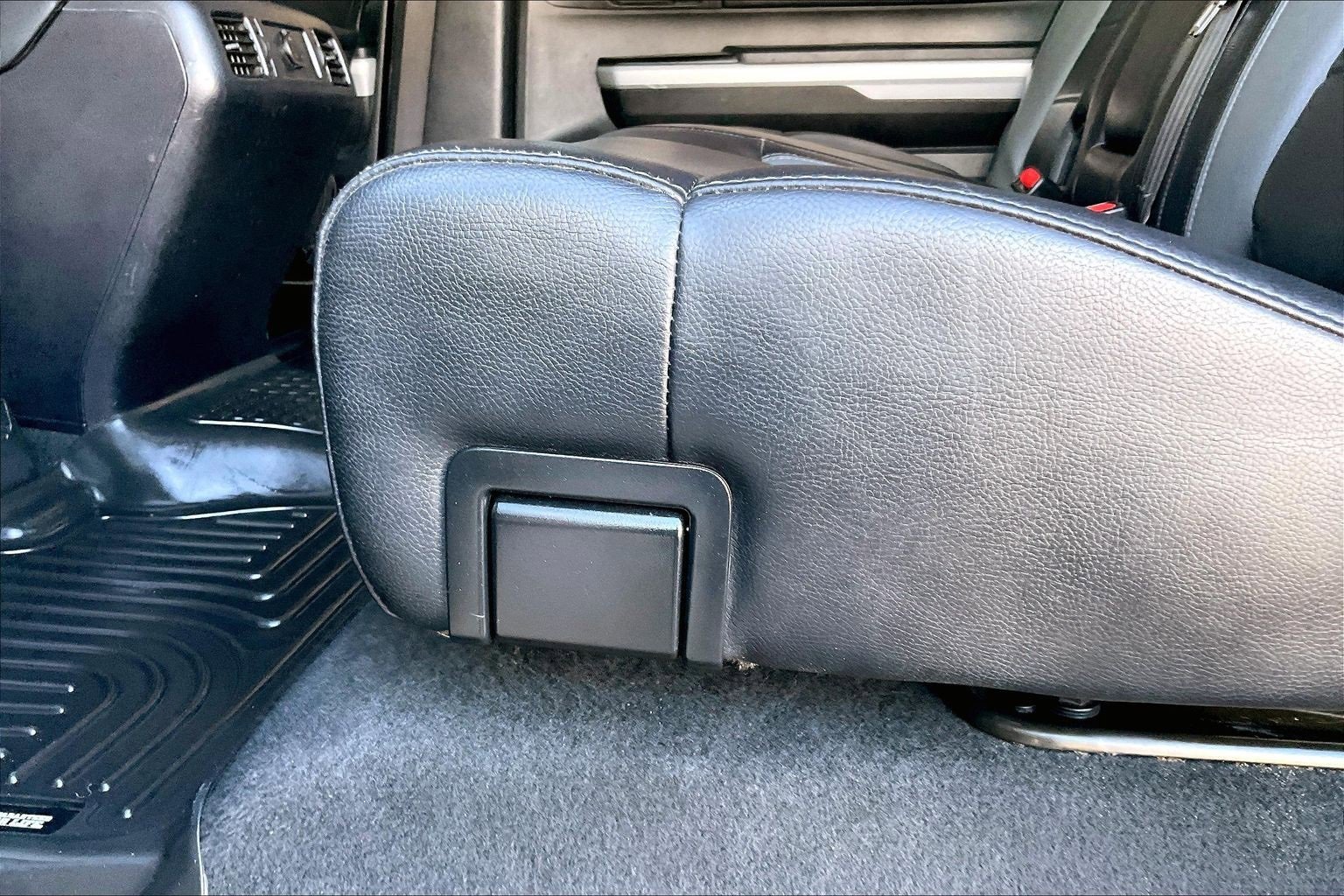 Used 2018 Toyota Tundra Limited image 18