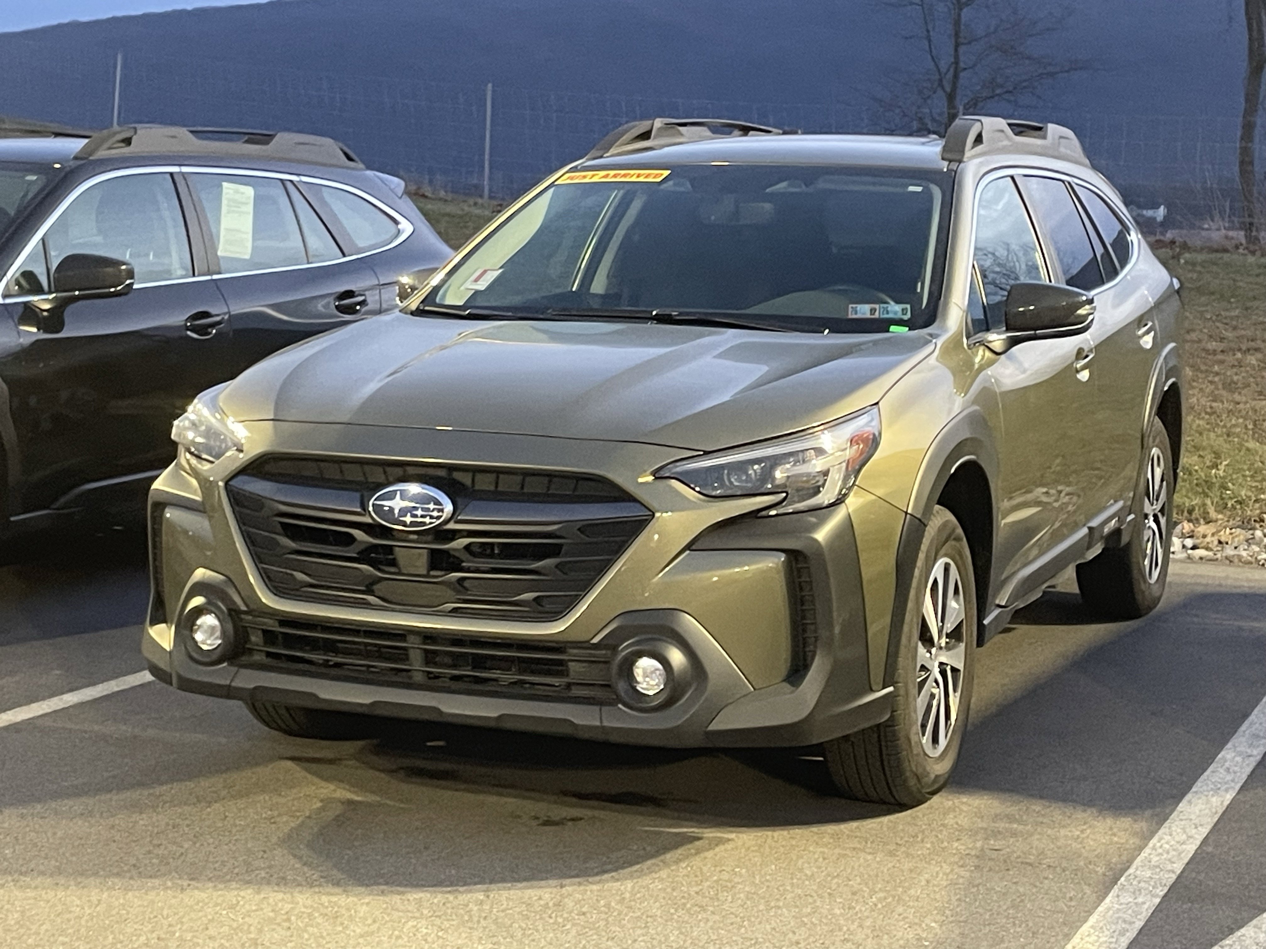 Certified 2025 Subaru Outback Premium w/ Popular Package #1A image 6