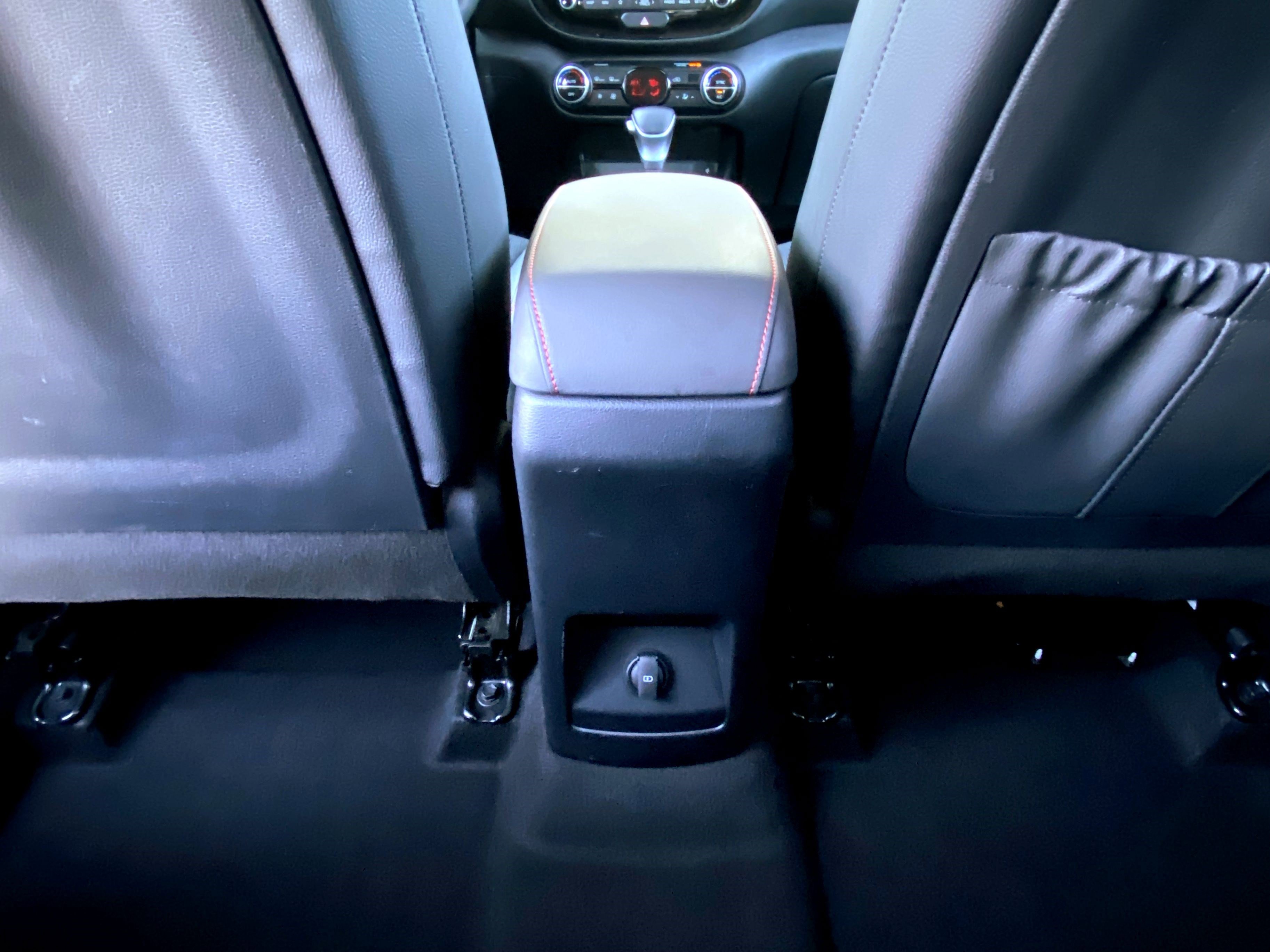 Used 2022 Kia Soul Turbo FWD image 39