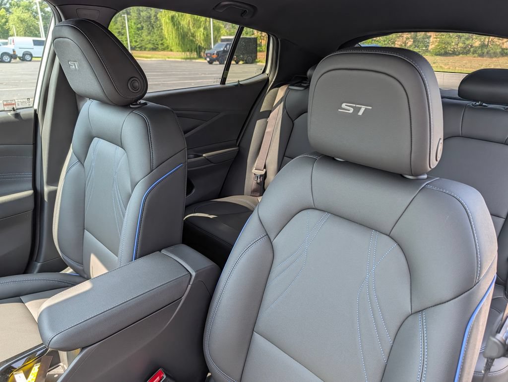 New 2026 Buick Envista Sport Touring w/ Convenience I Package FWD image 14