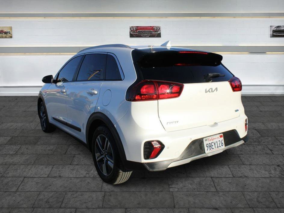 Used 2022 Kia Niro LXS image 5