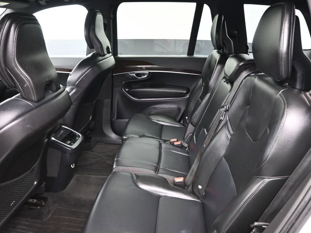Used 2019 Volvo XC90 T5 Momentum image 26