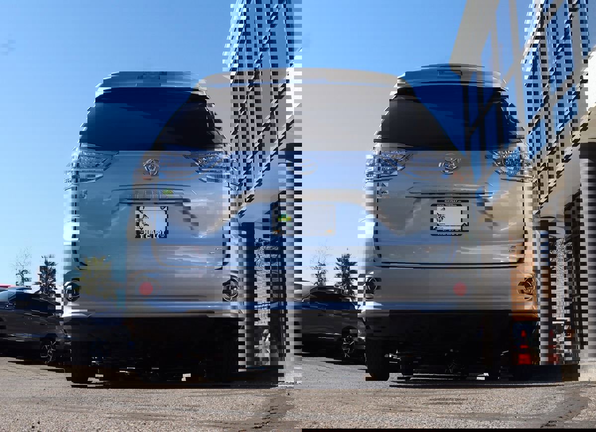 Used 2017 Toyota Sienna SE Premium image 12