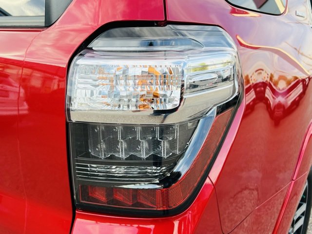Used 2024 Toyota 4Runner Limited image 8