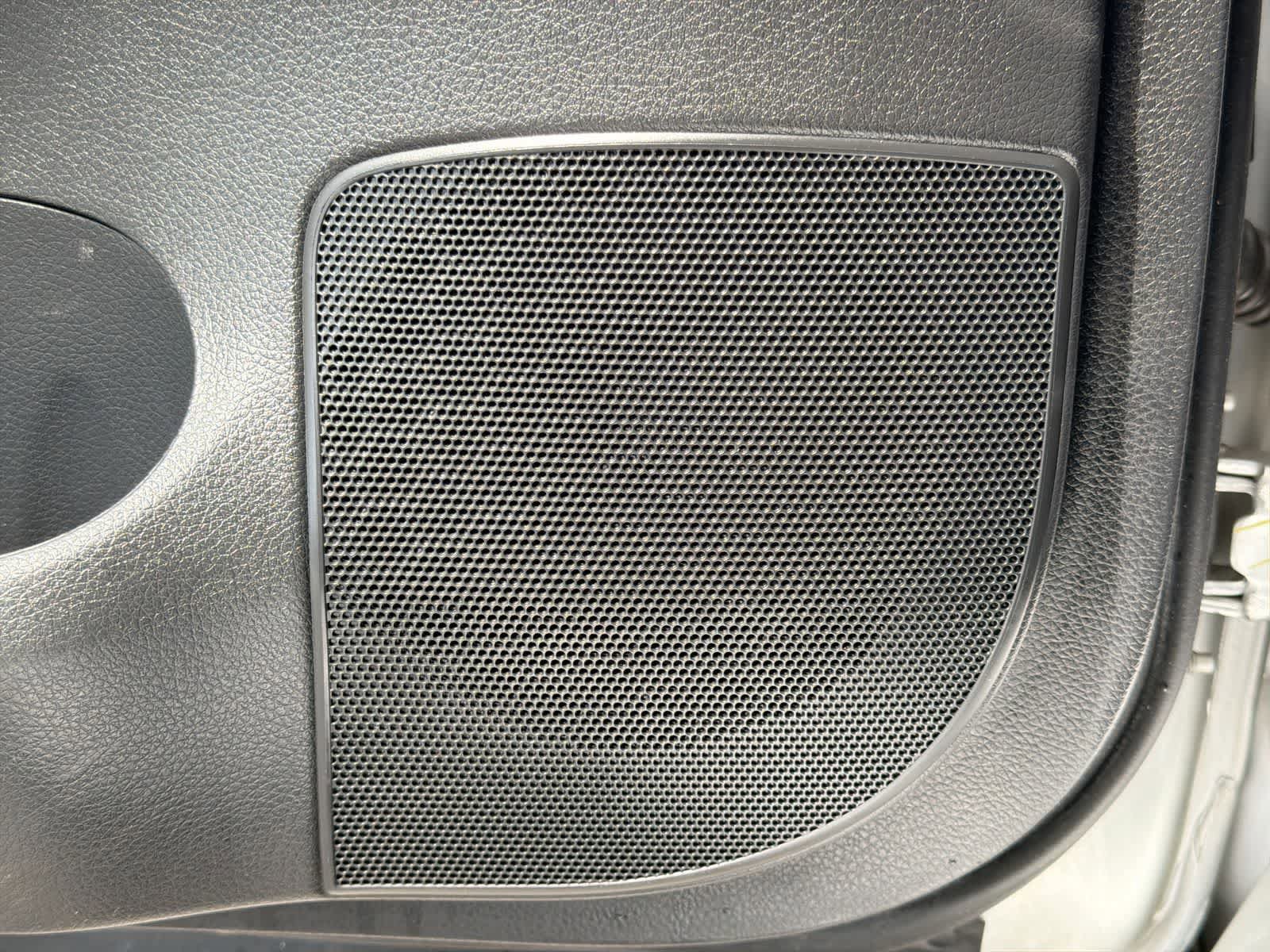 Used 2016 Nissan Sentra S image 29
