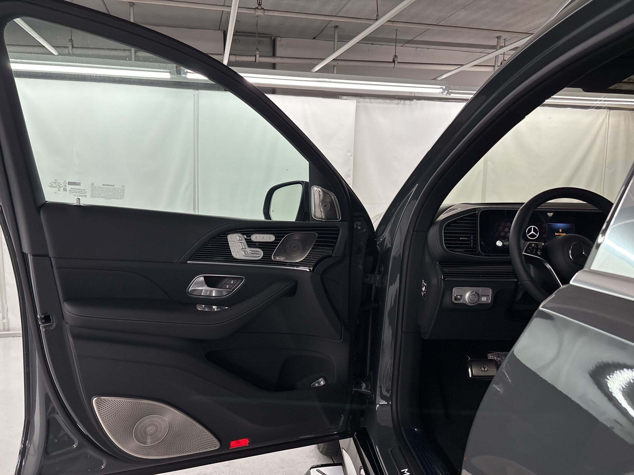 New 2026 Mercedes-Benz Maybach GLS 600 4MATIC image 5