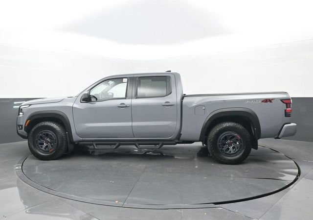 Used 2025 Nissan Frontier PRO-4X image 24