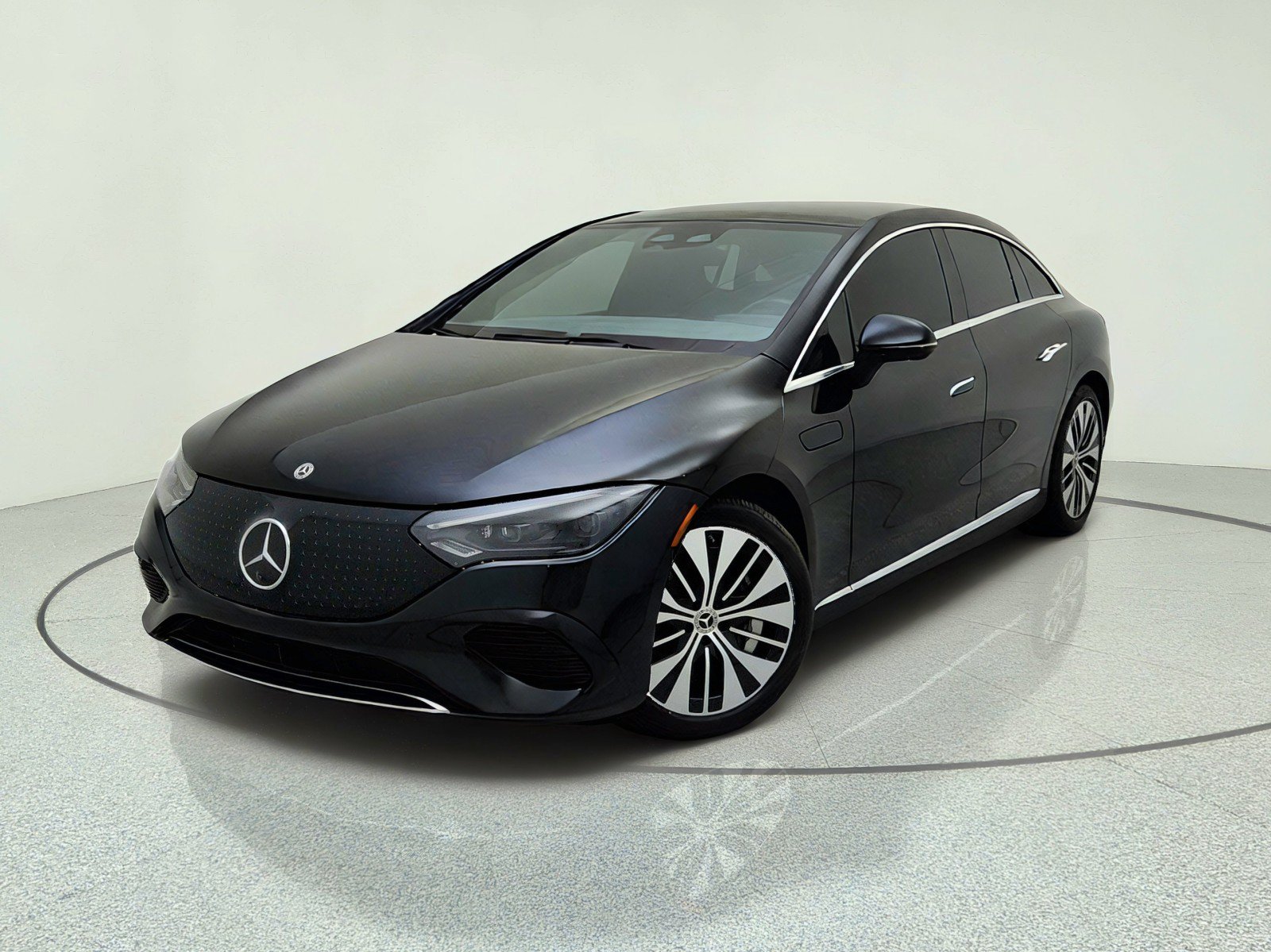 Certified 2023 Mercedes-Benz EQE 500 4MATIC Sedan image 2