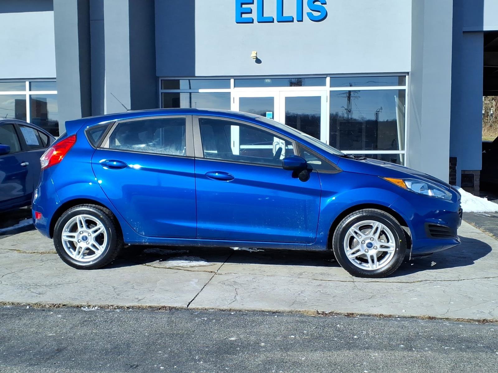 Used 2019 Ford Fiesta SE image 2