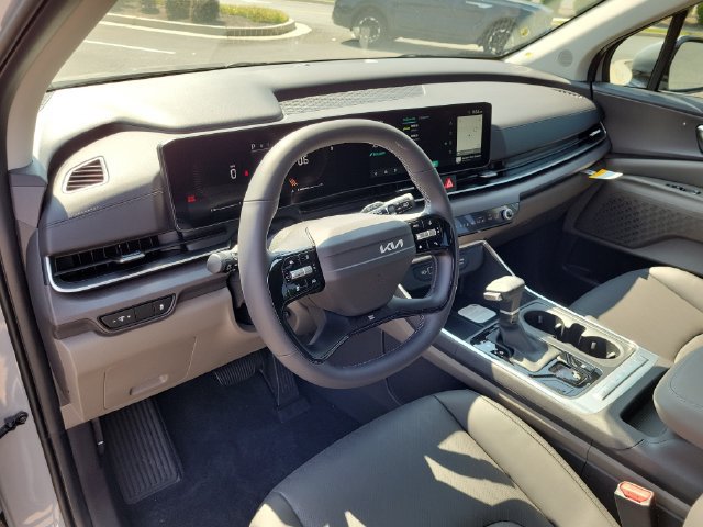 New 2027 Kia Carnival EX FWD image 25