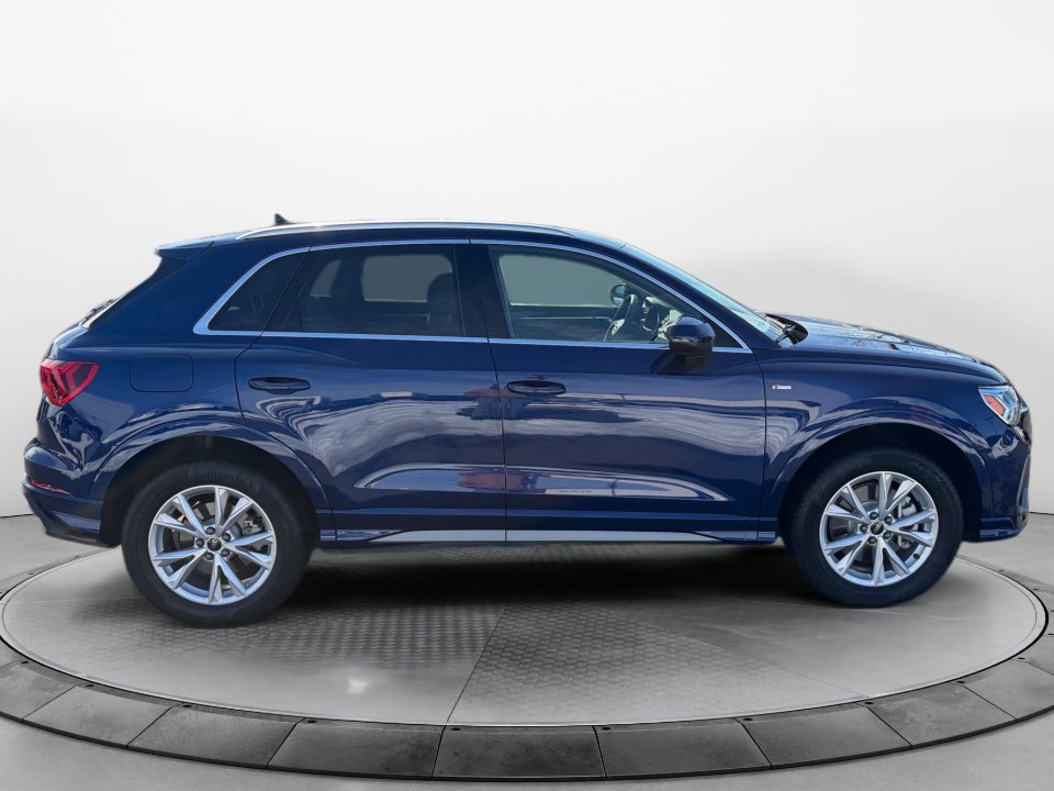 Used 2025 Audi Q3 2.0T Premium Plus w/ Premium Plus Package image 8