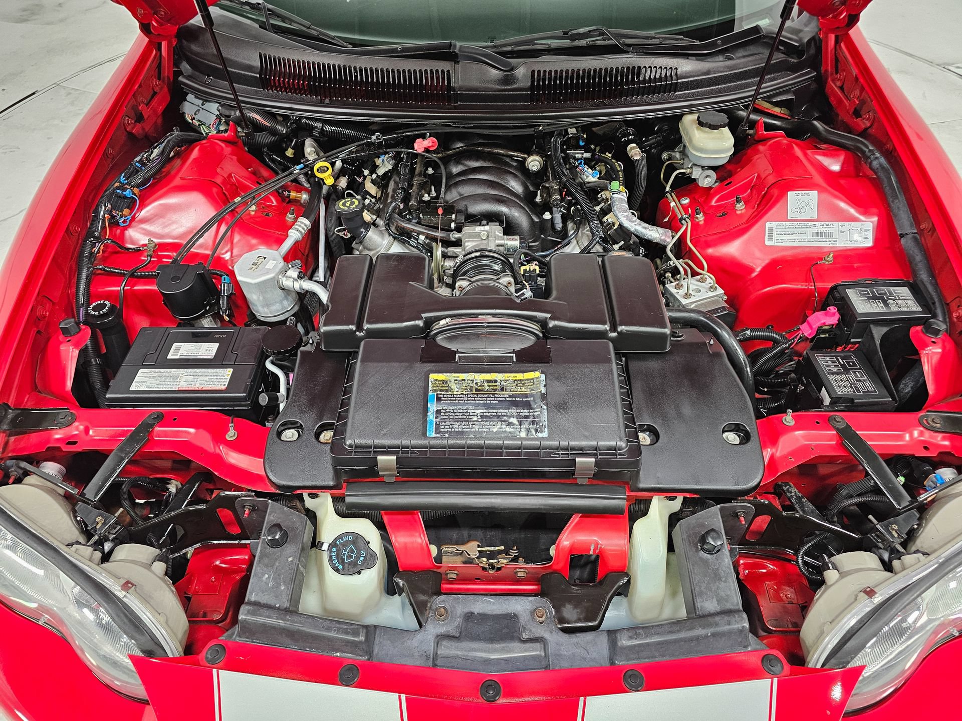 Used 2002 Chevrolet Camaro Z28 w/ SS Performance/Appearance Pkg RWD image 4