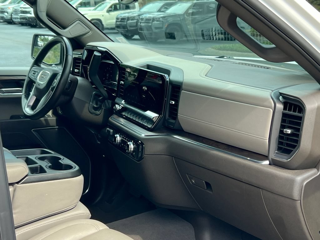 Used 2025 GMC Sierra 1500 SLT RWD image 24