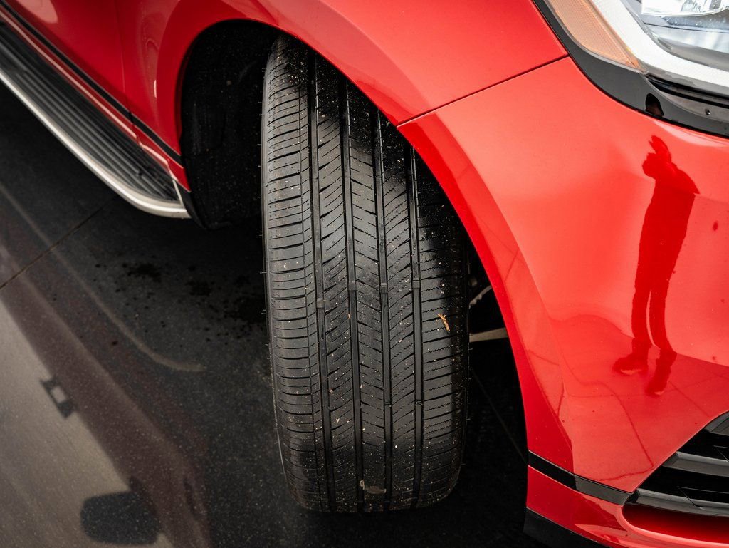 Used 2022 Land Rover Range Rover Velar R-Dynamic S AWD/4WD image 38