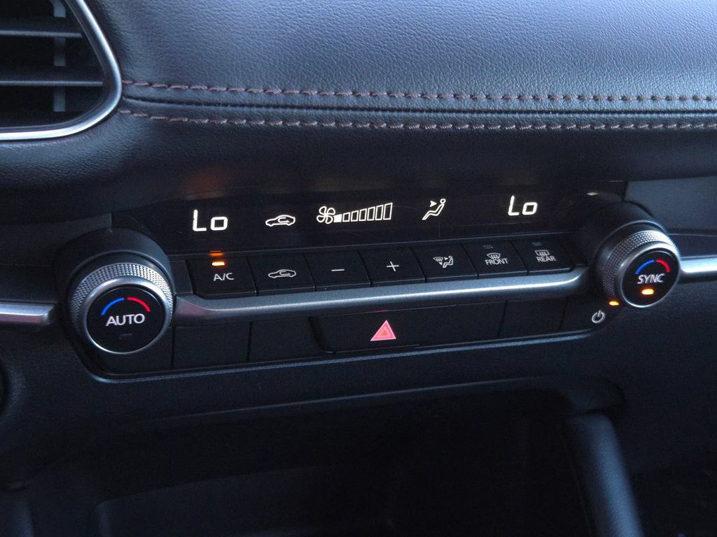 Certified 2025 MAZDA MAZDA3 s Sport FWD image 18
