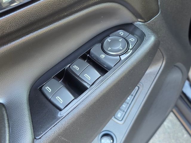 Used 2023 Chevrolet Equinox Premier image 23