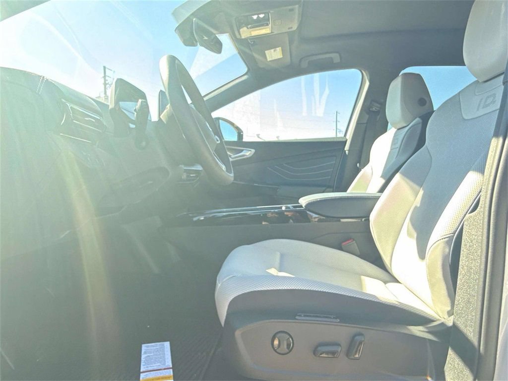 New 2025 Volkswagen ID.4 Pro S RWD image 13