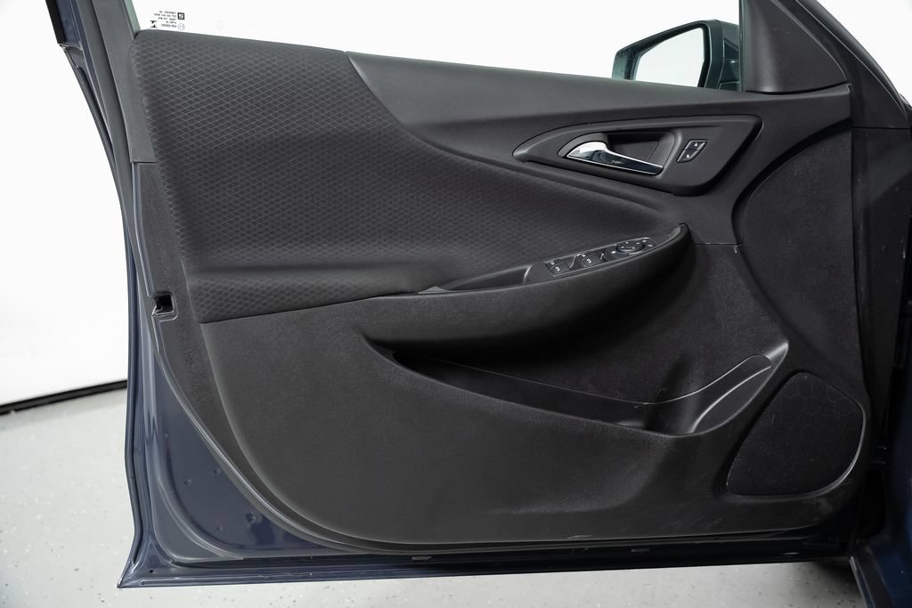 Used 2025 Chevrolet Malibu LT FWD image 34