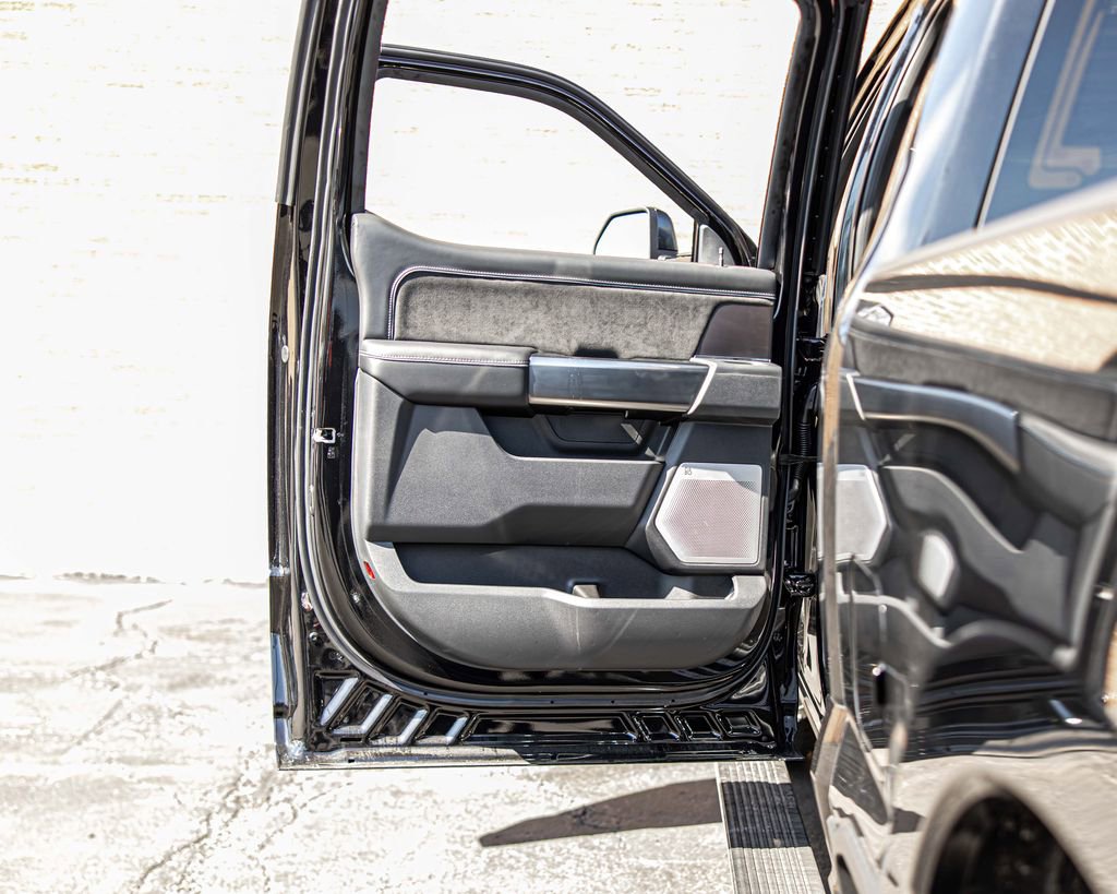 Used 2026 Ford F250 Platinum AWD/4WD image 33