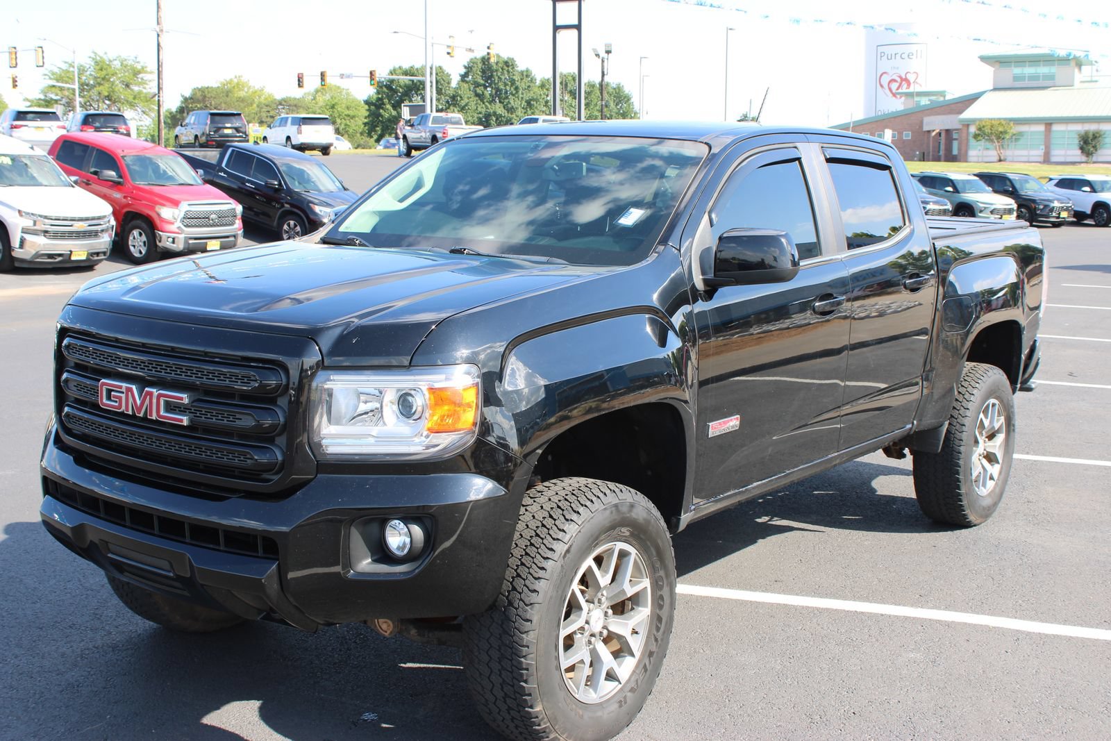 Used 2019 GMC Canyon All Terrain w/ All Terrain X Package AWD/4WD image 4