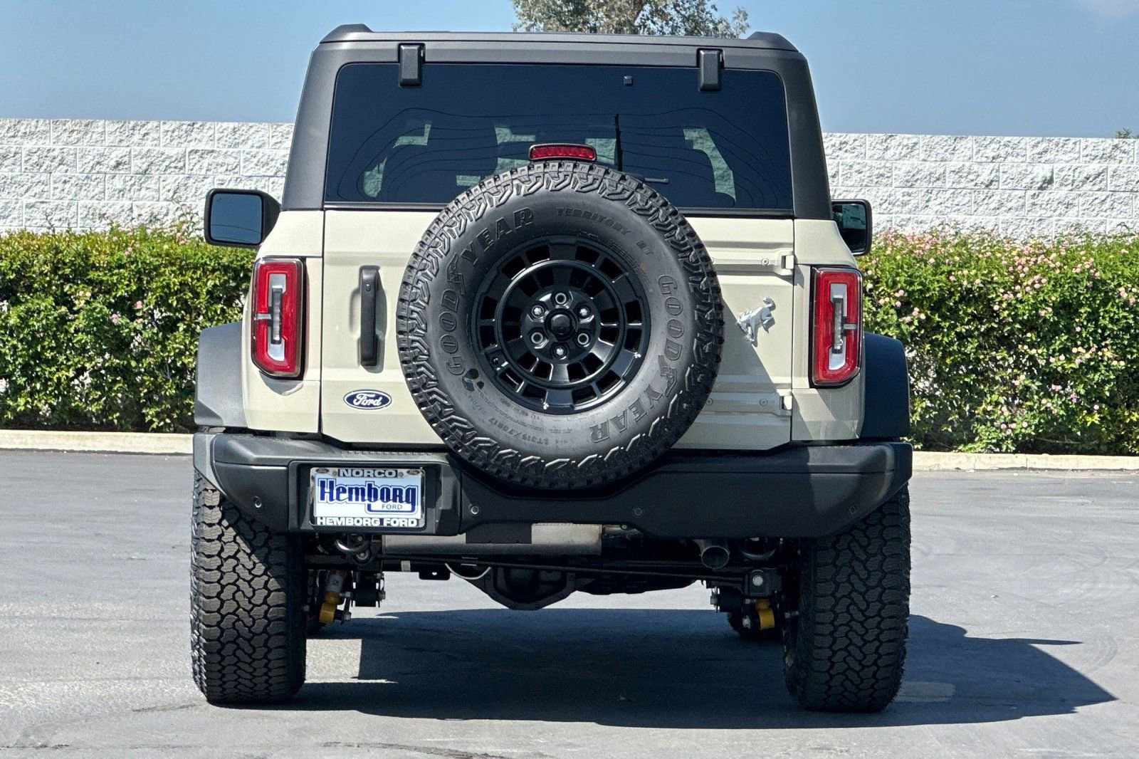New 2026 Ford Bronco Badlands image 5