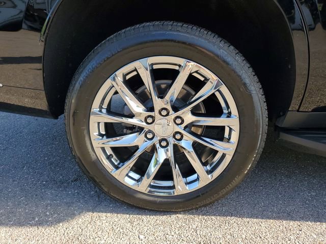 Used 2025 Cadillac Escalade Premium Luxury w/ LPO, Radiant Package image 5