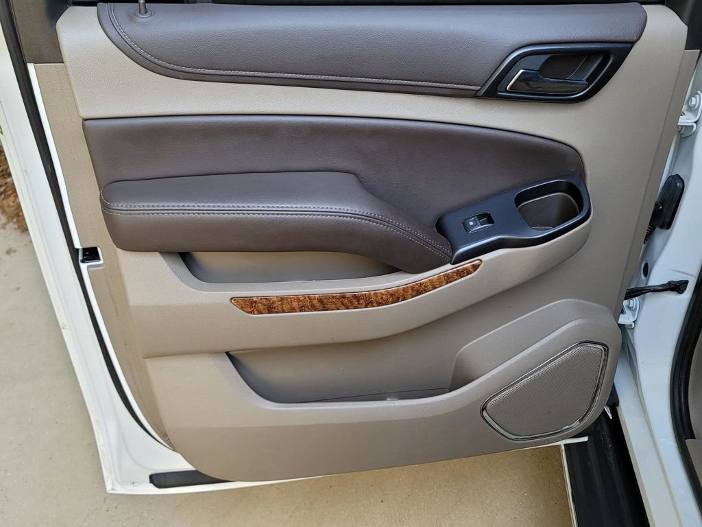 Used 2020 Chevrolet Suburban Premier RWD image 34