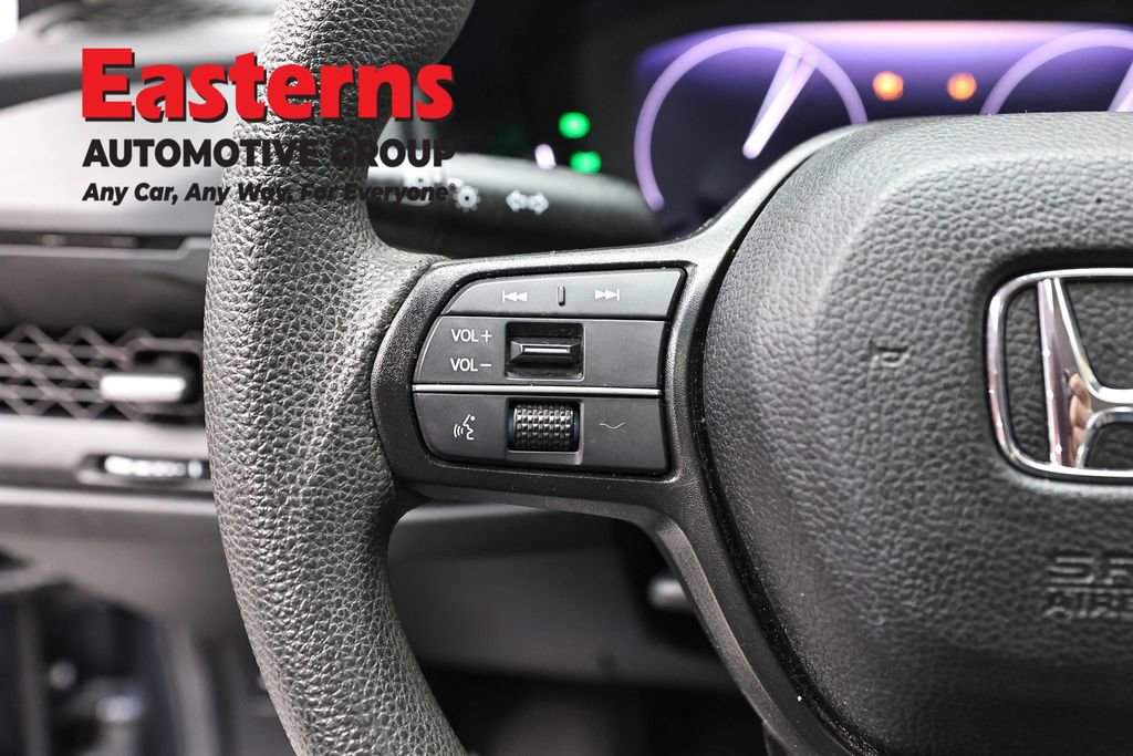 Used 2023 Honda Accord EX image 15