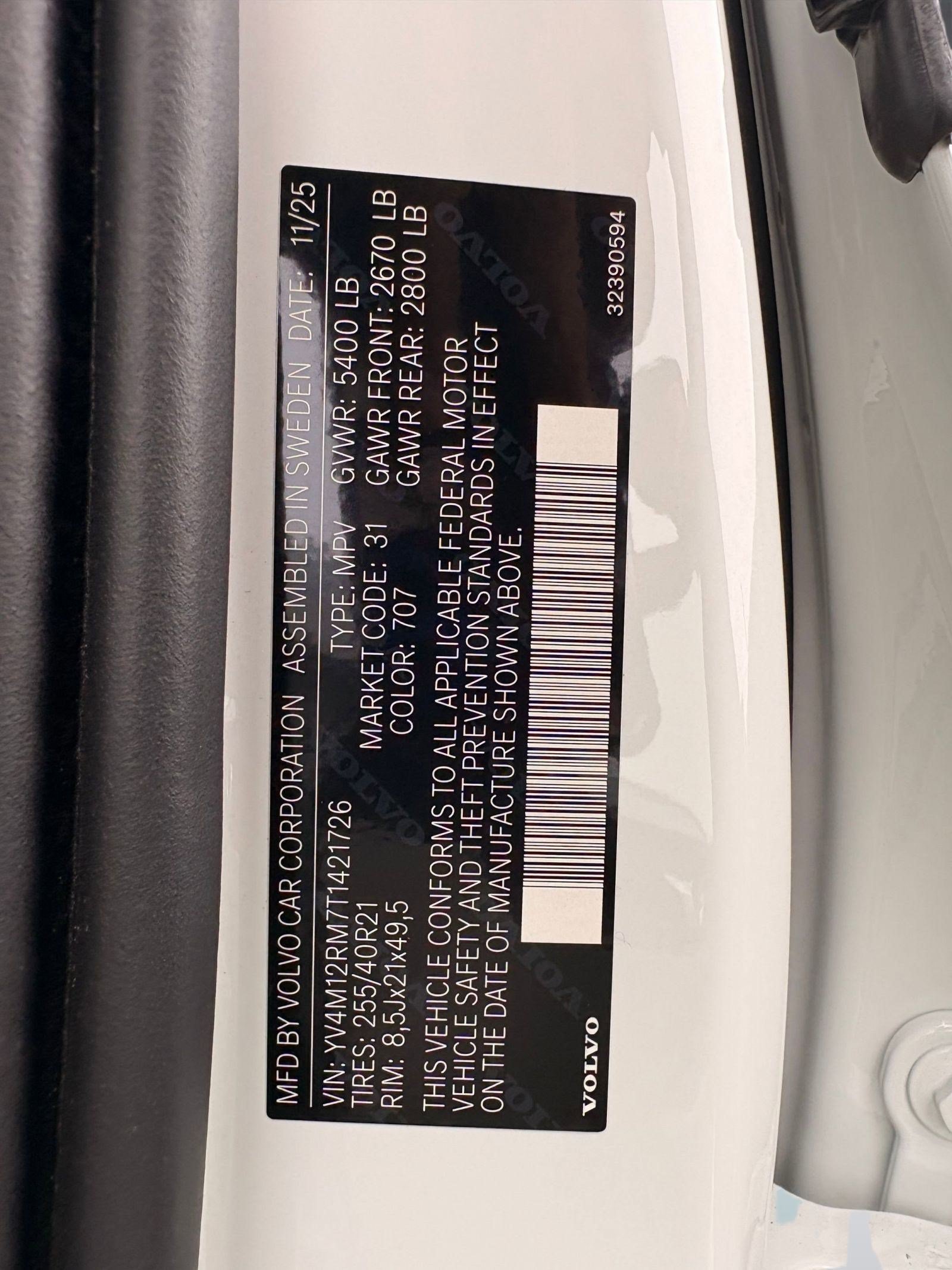 New 2026 Volvo XC60 B5 Ultra w/ Climate Package AWD/4WD image 18