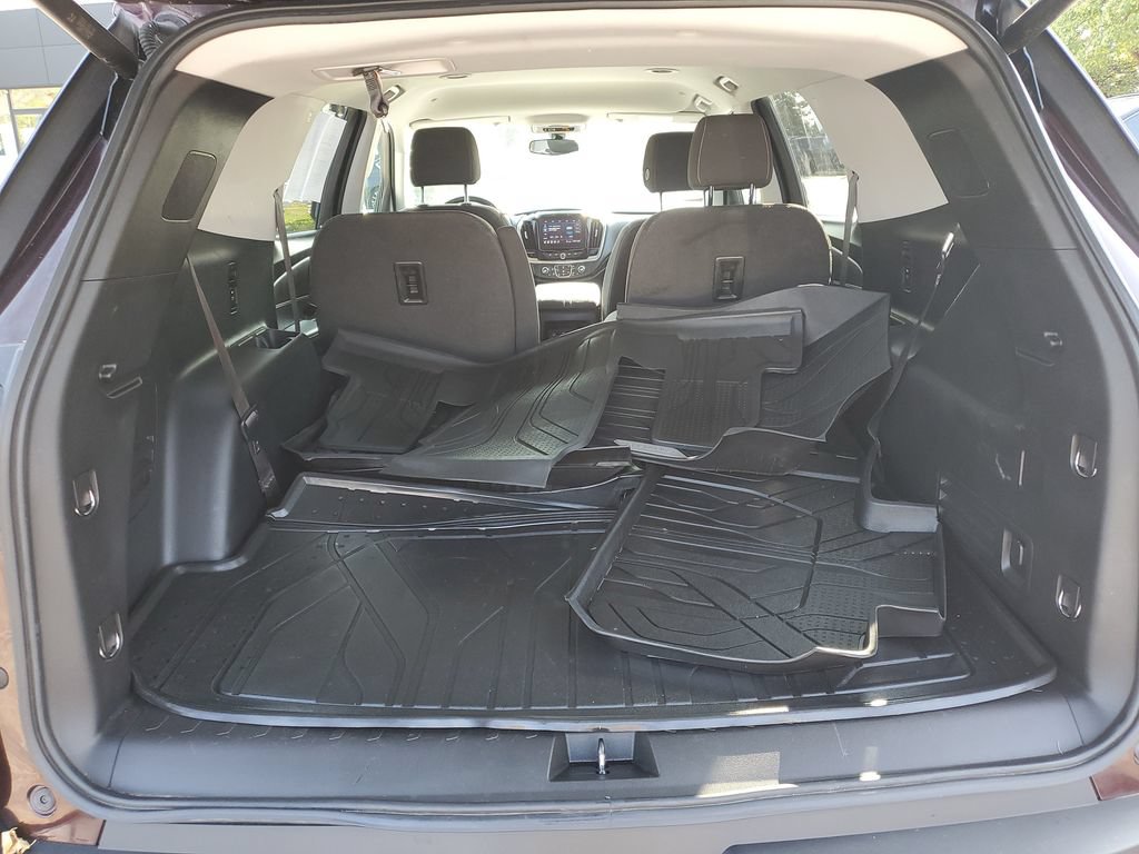 Used 2020 Chevrolet Traverse LT FWD image 25