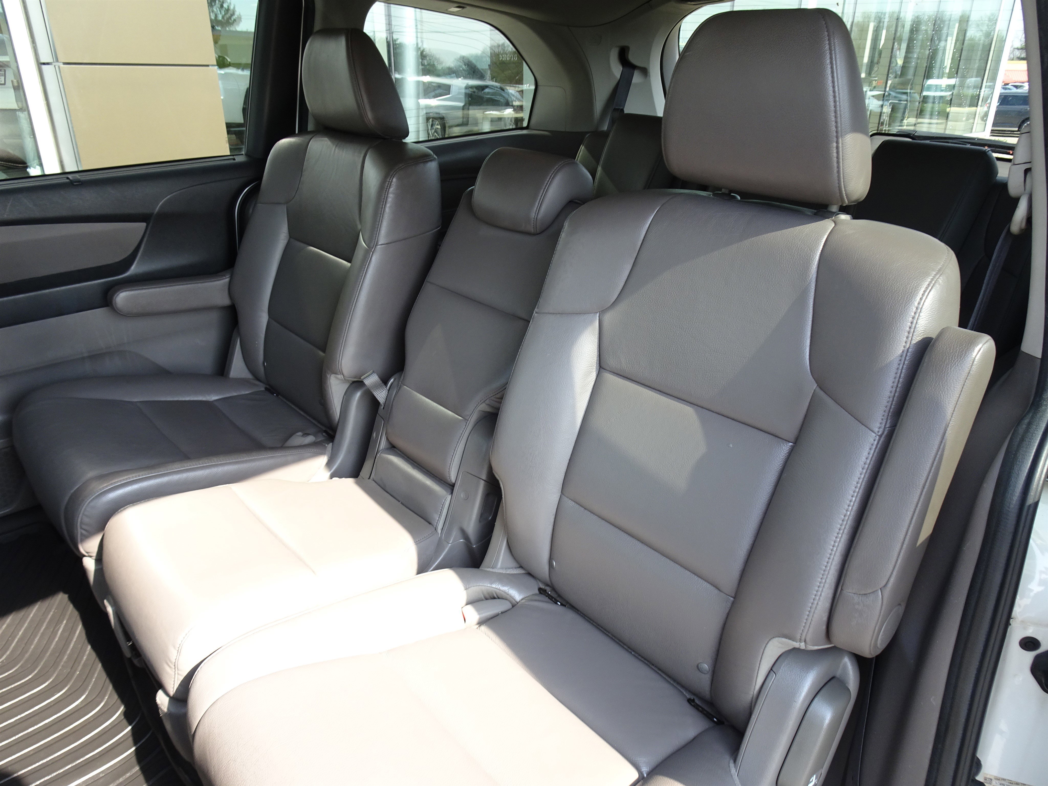 Used 2015 Honda Odyssey EX-L image 22