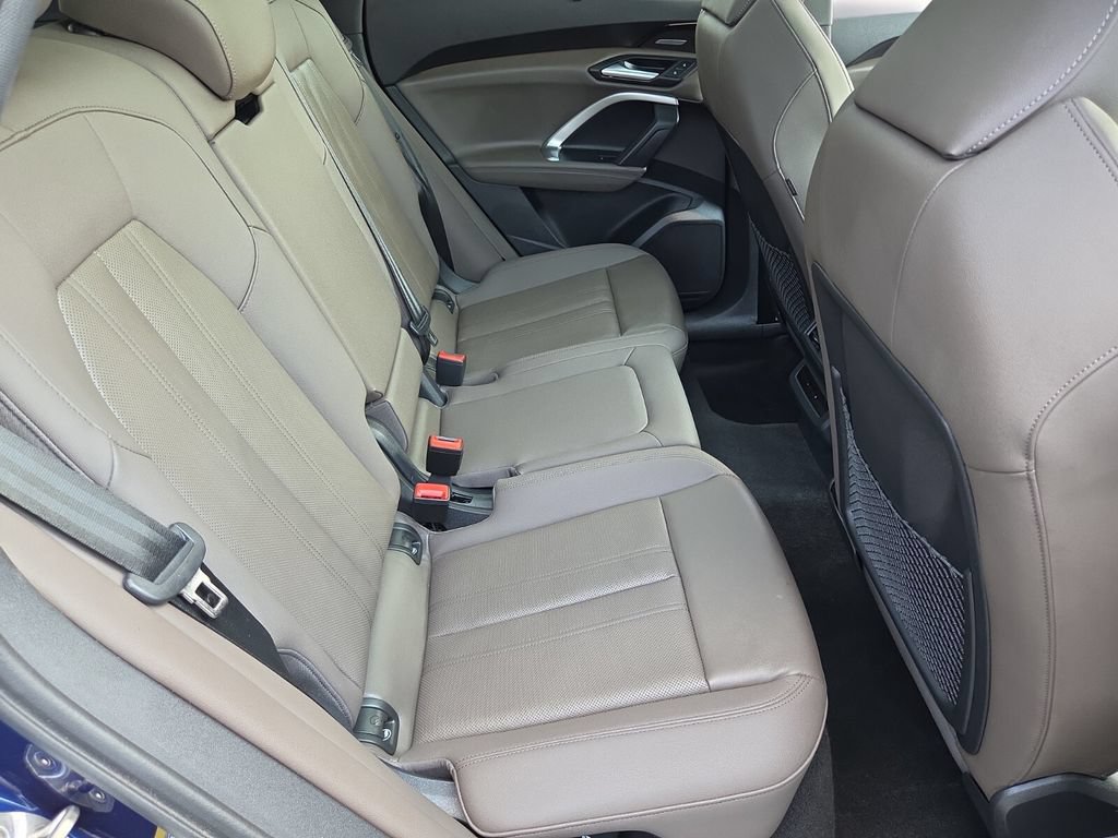 Certified 2025 Audi Q5 Premium Plus AWD/4WD image 17