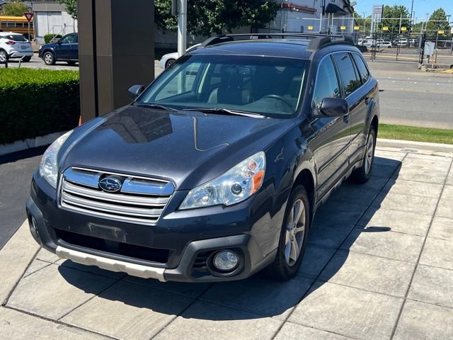 Used 2013 Subaru Outback 2.5i Limited AWD/4WD image 2