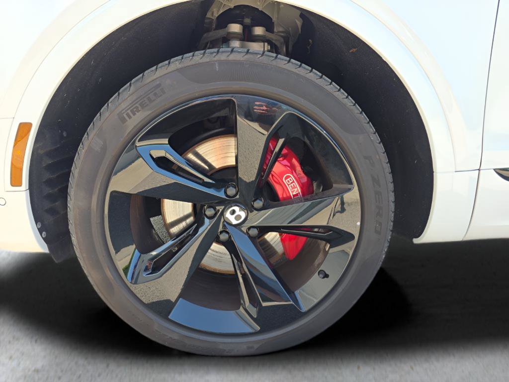 Used 2023 Bentley Bentayga Extended Wheelbase image 6