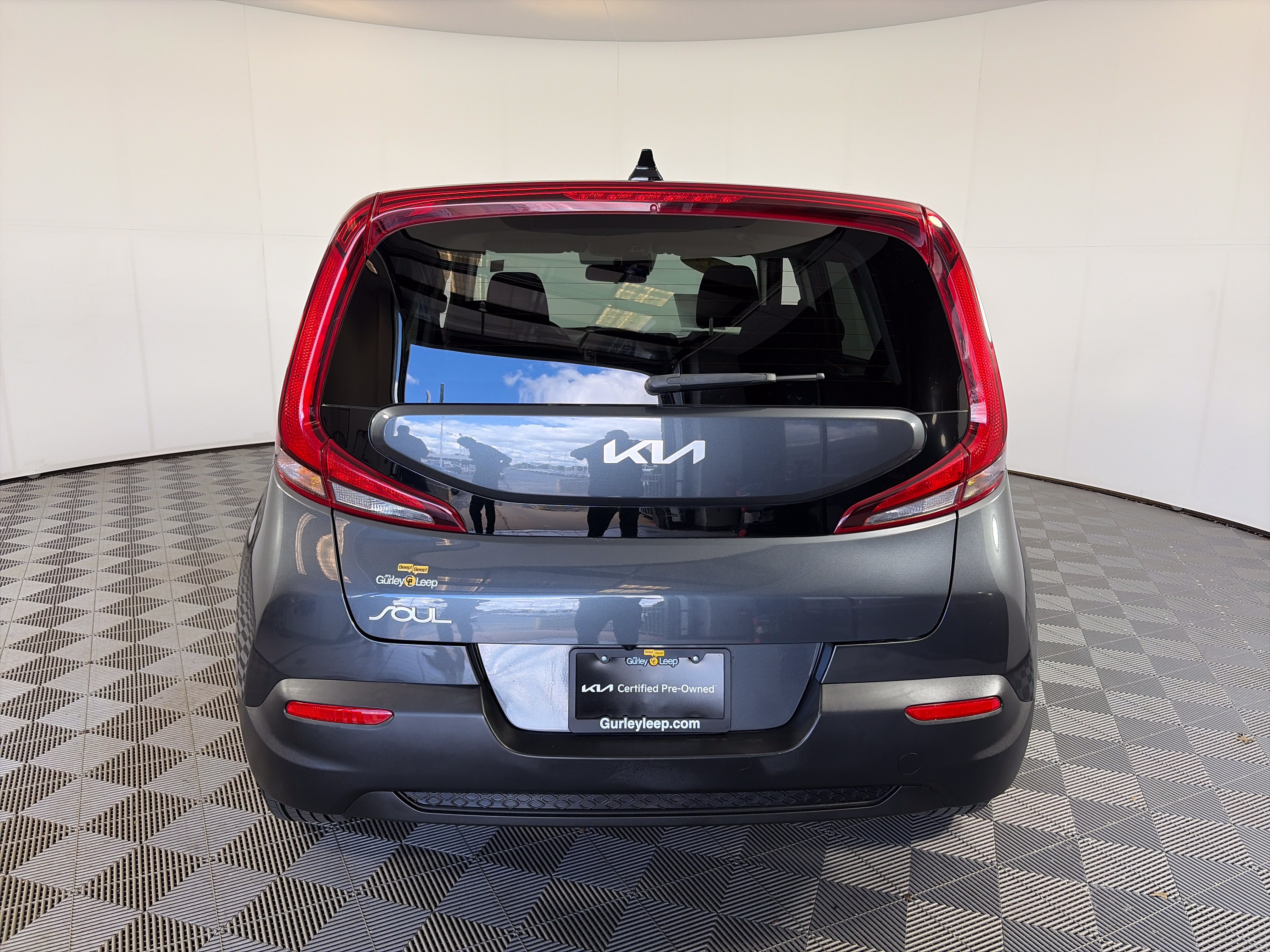Certified 2022 Kia Soul LX w/ Technology Package FWD image 9