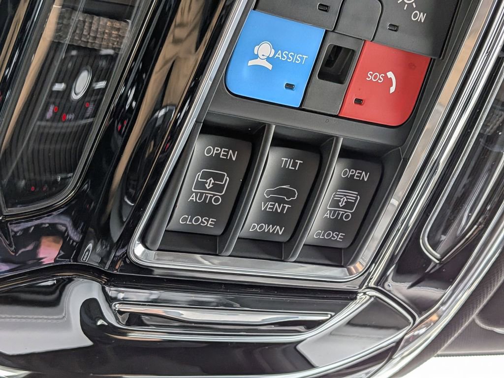 Used 2023 Jeep Grand Cherokee Overland image 22