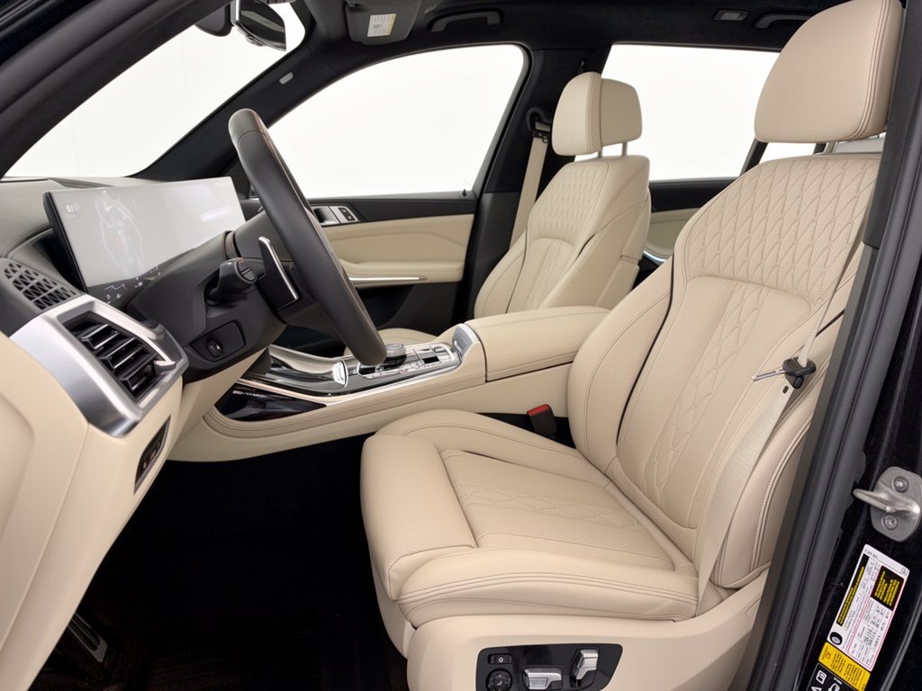 Certified 2024 BMW X7 xDrive40i w/ Executive Package AWD/4WD image 5